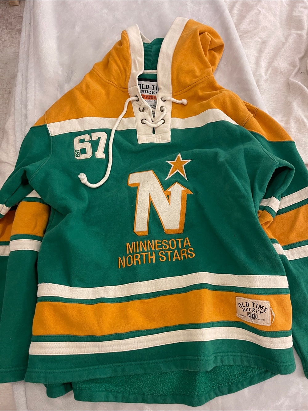 Minnesota North Stars Green & Gold Hockey Hoodie - Lace Neck